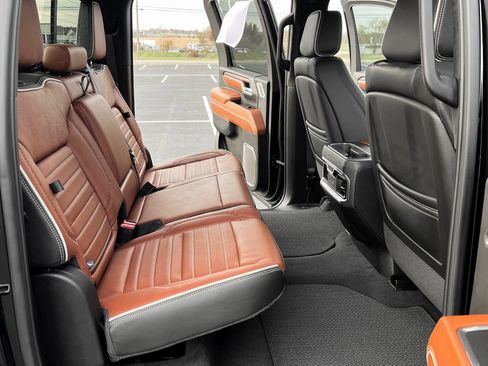 Used 2025 GMC Sierra 3500 Denali Ultimate image 24