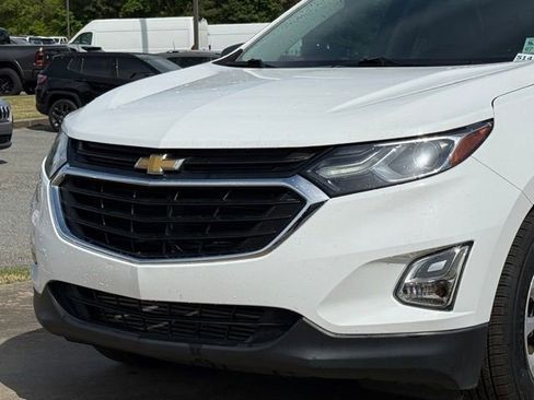 Used 2019 Chevrolet Equinox LS image 10