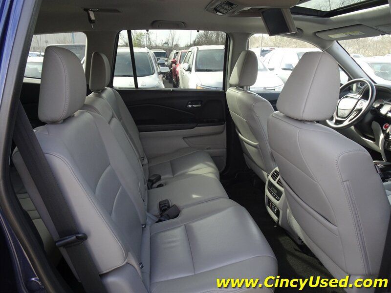 Used 2017 Honda Pilot Touring image 14