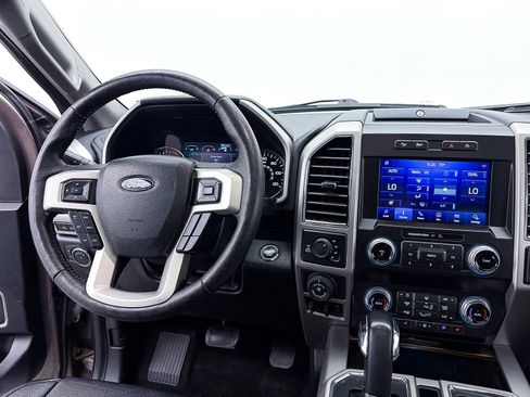 Used 2019 Ford F150 Lariat w/ Equipment Group 502A Luxury image 7