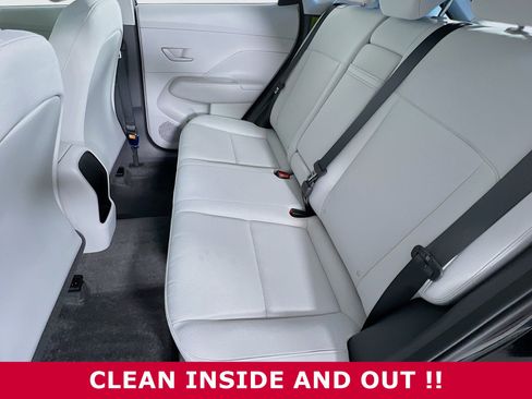 Used 2024 Hyundai Kona SE image 4