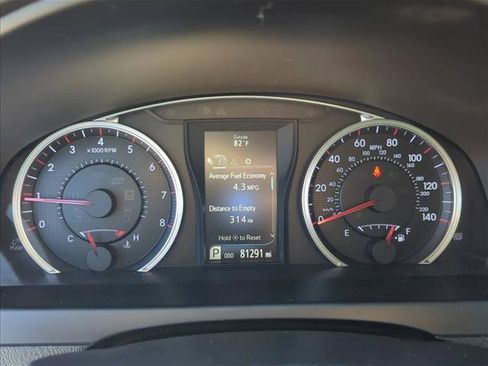 Used 2015 Toyota Camry SE FWD image 17