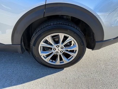 Used 2022 Ford Explorer XLT w/ Equipment Group 202A image 22