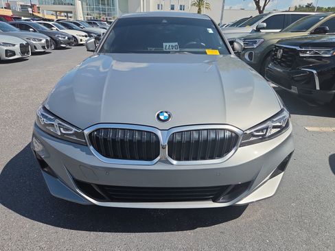 Used 2025 BMW 330i Sedan w/ Convenience Package RWD image 2