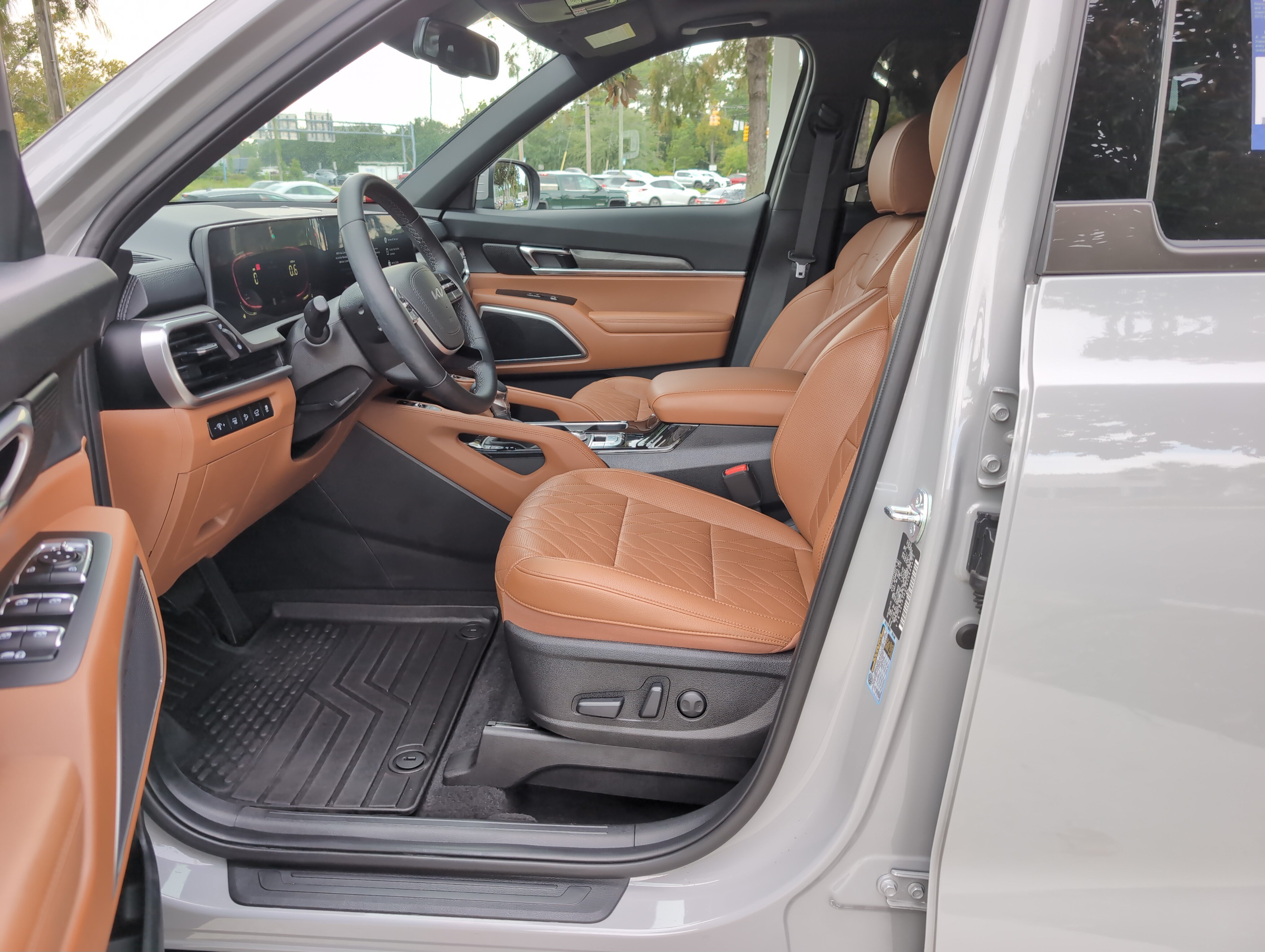 Used 2025 Kia Telluride EX X-Line AWD/4WD image 16