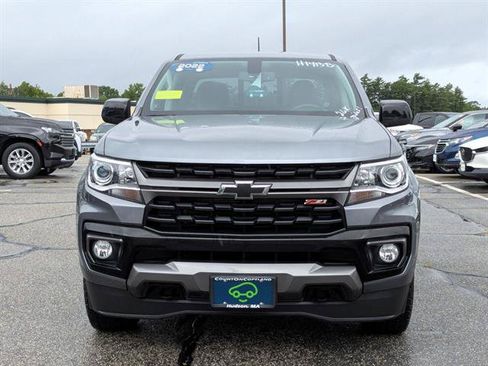 Used 2022 Chevrolet Colorado Z71 AWD/4WD image 2