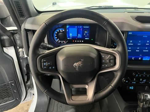 Used 2024 Ford Bronco Black Diamond image 18