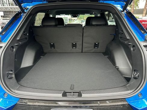 Used 2026 Chevrolet Equinox EV LT w/ Convenience Package II image 14