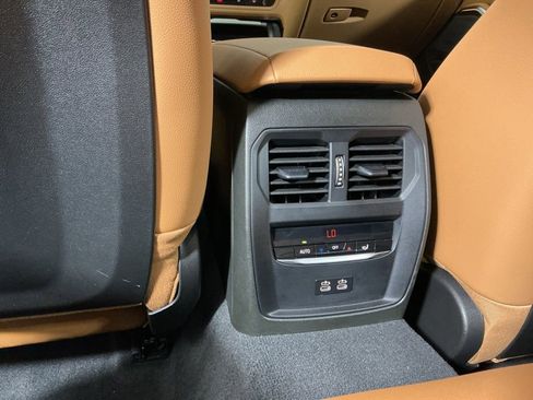 Certified 2026 BMW 330i xDrive Sedan w/ M Sport Package image 27