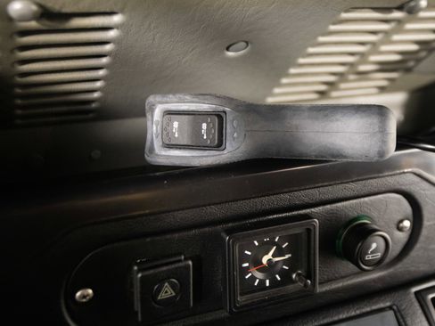 Used 1997 Land Rover Defender 90 AWD/4WD image 54