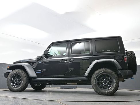 Used 2023 Jeep Wrangler Unlimited AWD/4WD image 60