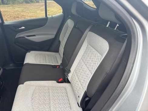 Used 2023 Chevrolet Equinox LT image 13