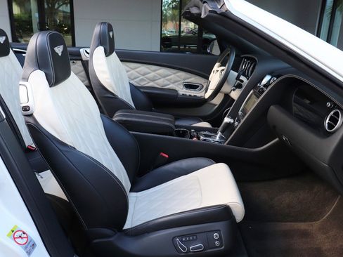 Used 2015 Bentley Continental GT V8 S image 17