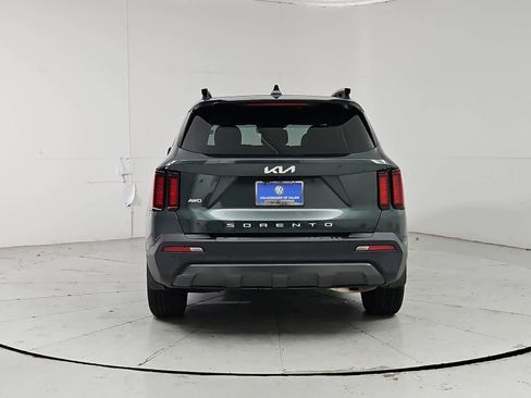 Used 2022 Kia Sorento S w/ Panoramic Sunroof Package image 5