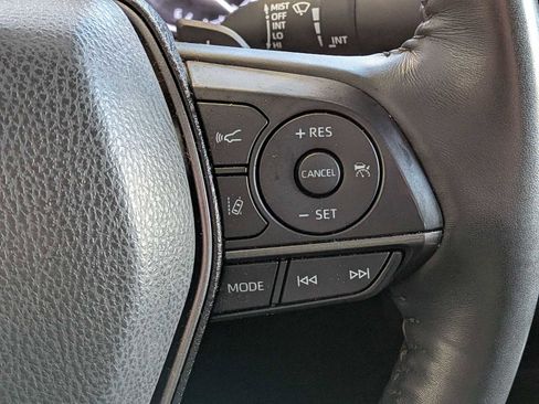 Used 2022 Toyota Camry SE w/ Cold Weather Package image 25