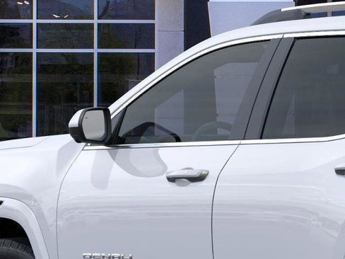 New 2026 GMC Terrain Denali w/ LPO, Floor Liner Package image 12