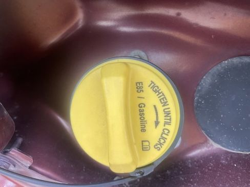 Used 2016 Ford F250 Lariat w/ Lariat Interior Package image 10