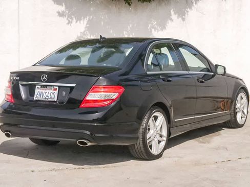 Used 2011 Mercedes-Benz C 350 Sport image 7