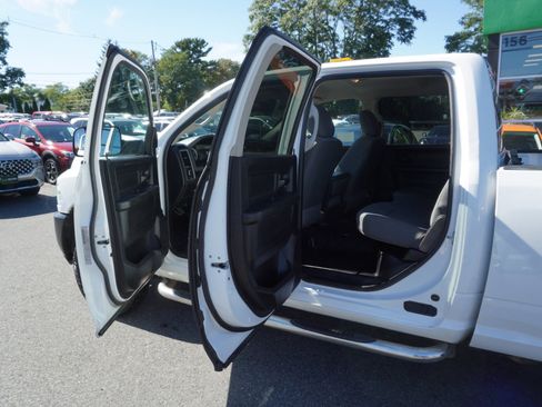 Used 2018 RAM 2500 Tradesman w/ Popular Equipment Group image 9