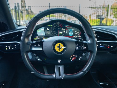 Used 2023 Ferrari 296 GTS RWD image 15