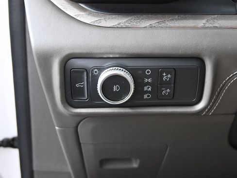 Used 2022 Ford Explorer Platinum w/ Equipment Group 601A AWD/4WD image 25
