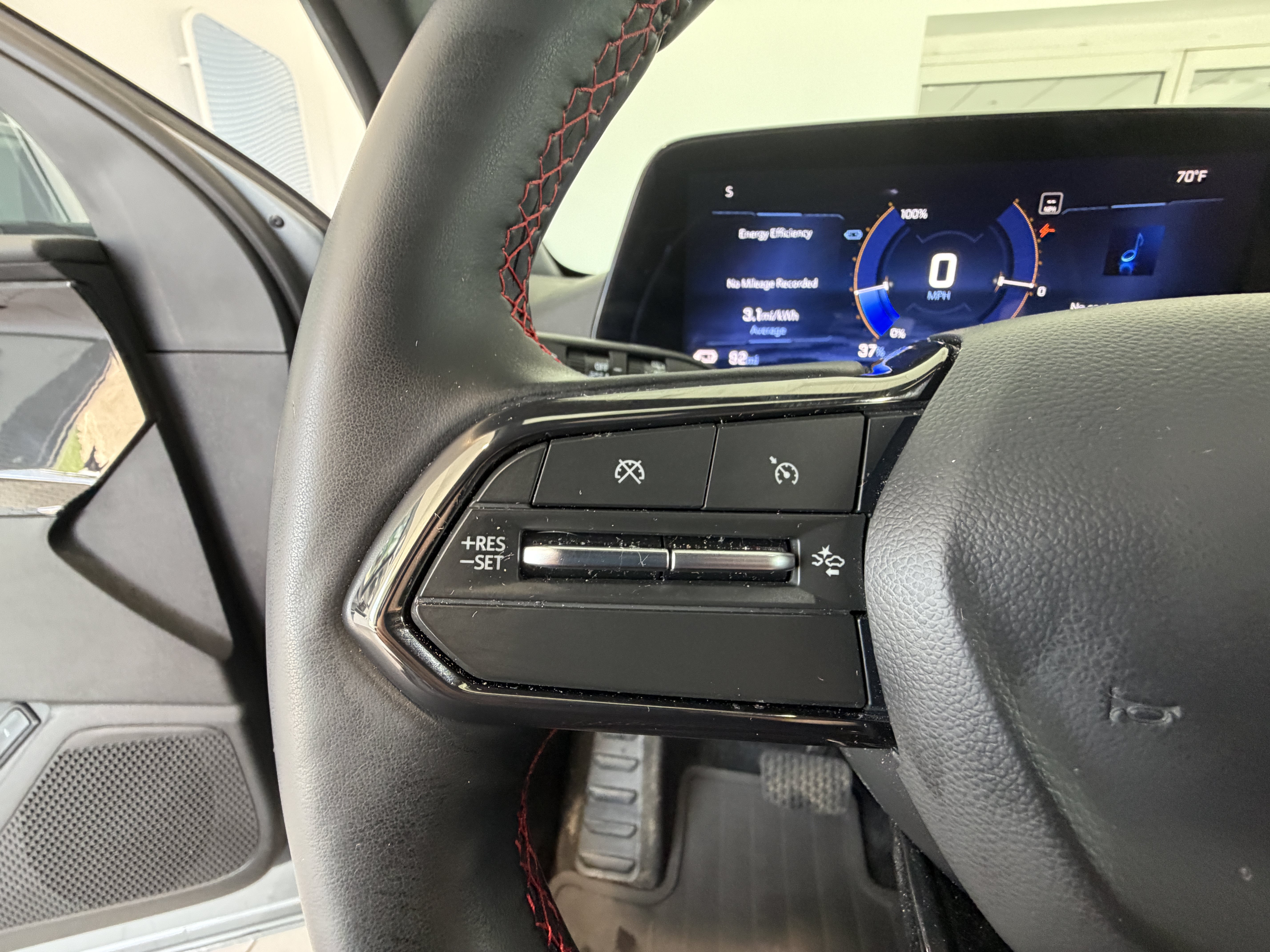 Used 2025 Chevrolet Blazer EV RS AWD/4WD image 11