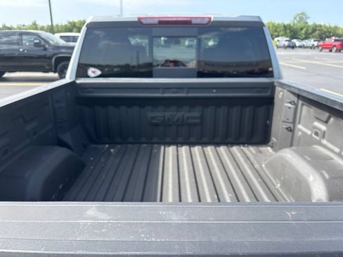 Used 2024 GMC Sierra 1500 SLT w/ SLT Premium Plus Package AWD/4WD image 11