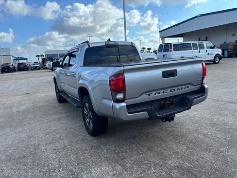 Used 2018 Toyota Tacoma TRD Sport RWD image 7