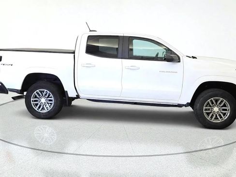 Used 2023 Chevrolet Colorado LT w/ LT Convenience Package AWD/4WD image 10