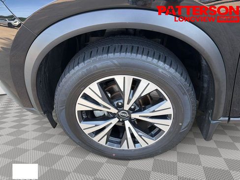 Used 2023 Nissan Rogue SV FWD image 19