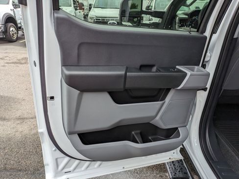 New 2025 Ford F550 4x4 Crew Cab Super Duty w/ XL Chrome Package image 29