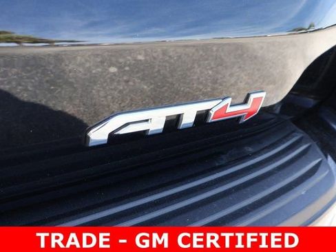 Used 2022 GMC Yukon AT4 w/ Technology Package AWD/4WD image 8