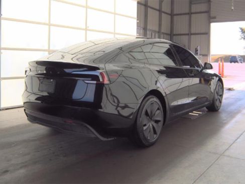 Used 2025 Tesla Model 3 Long Range RWD image 4