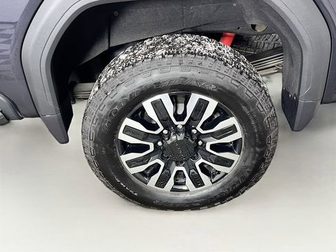 Certified 2025 GMC Sierra 2500 Denali Ultimate image 28