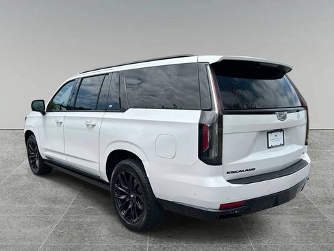 Used 2023 Cadillac Escalade ESV Sport Platinum w/ LPO, ONYX Package AWD/4WD image 3