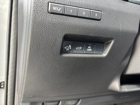 Used 2024 Lexus GX 550 AWD/4WD image 26