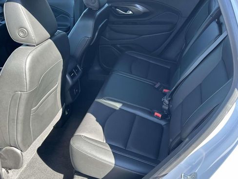 Used 2022 GMC Terrain SLT w/ Elevation Edition image 13