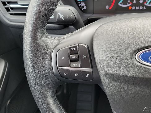 Used 2020 Ford Escape SEL FWD image 17