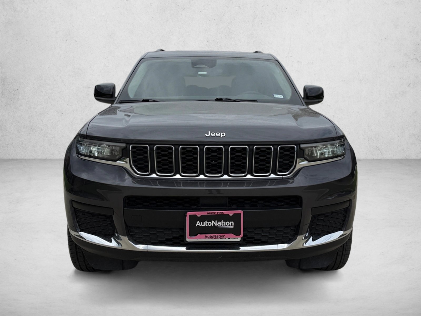 Used 2023 Jeep Grand Cherokee L Laredo RWD image 2