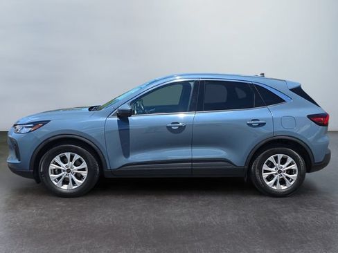 Certified 2023 Ford Escape Active w/ Tech Pack #2 FWD image 2