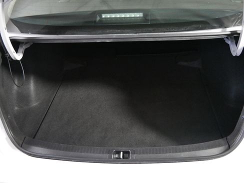 Used 2024 Toyota Corolla LE image 18