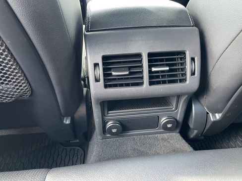 Used 2018 Jaguar XE R-Sport image 25