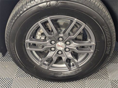 Certified 2025 GMC Acadia Elevation image 12