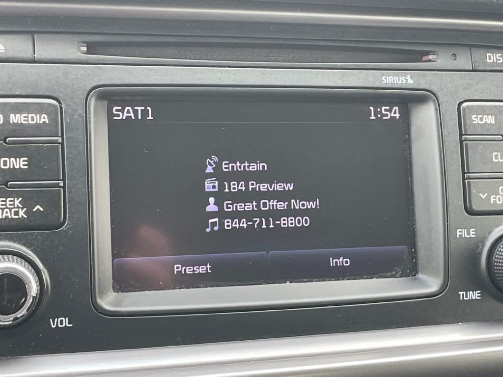 Used 2016 Kia Optima LX FWD image 37