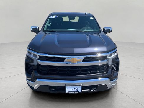 Used 2024 Chevrolet Silverado 1500 LT AWD/4WD image 4