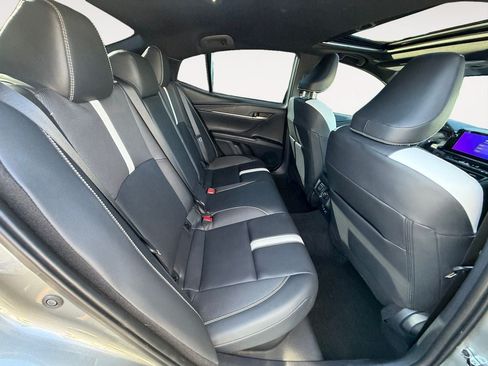 Used 2025 Toyota Camry SE w/ Multimedia Upgrade Package FWD image 23