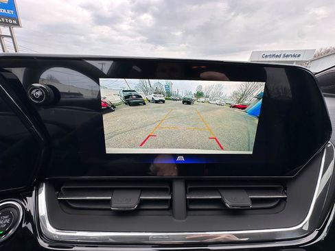 New 2026 Chevrolet Trax RS w/ Sunroof Package FWD image 20