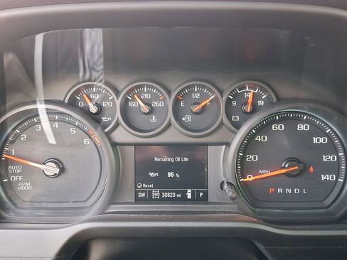 Used 2023 Chevrolet Silverado 1500 Custom image 12