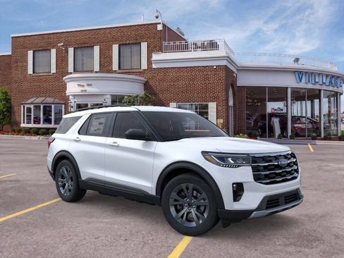 Used 2026 Ford Explorer Active w/ Active Comfort Package AWD/4WD image 7