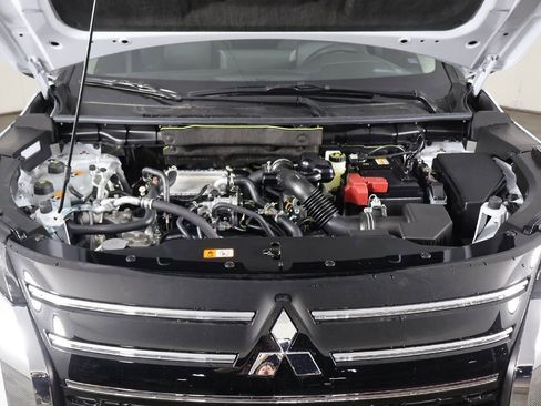 New 2026 Mitsubishi Outlander ES image 19